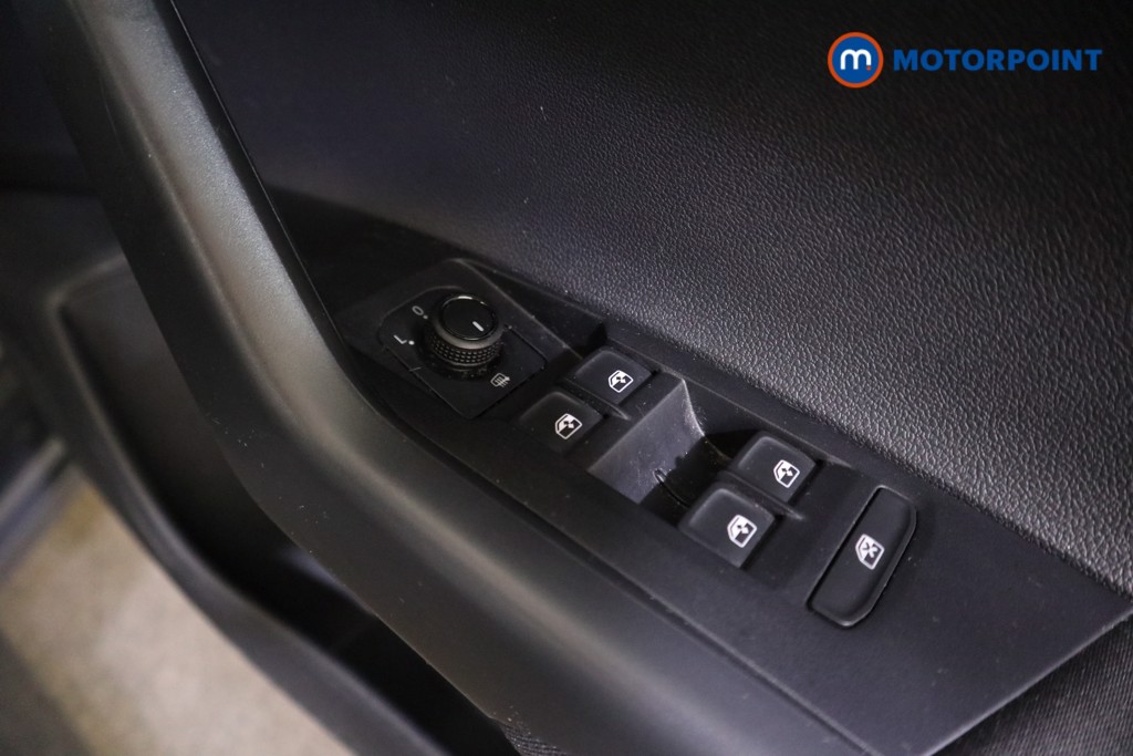 Volkswagen Polo Match Manual Petrol Hatchback - Stock Number (1600000) - 11th supplementary image