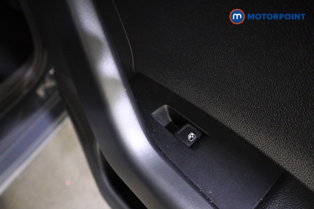 Volkswagen Polo Match Manual Petrol Hatchback - Stock Number (1600000) - 15th supplementary image