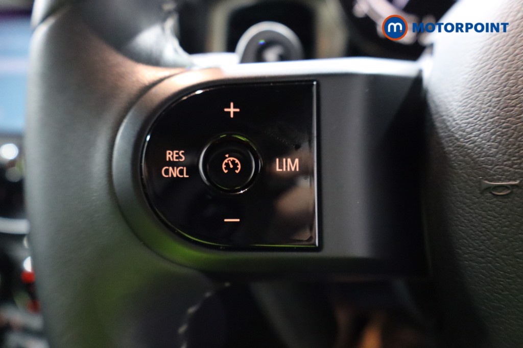 Mini Hatchback Cooper S Exclusive Automatic Petrol Hatchback - Stock Number (1600077) - 3rd supplementary image