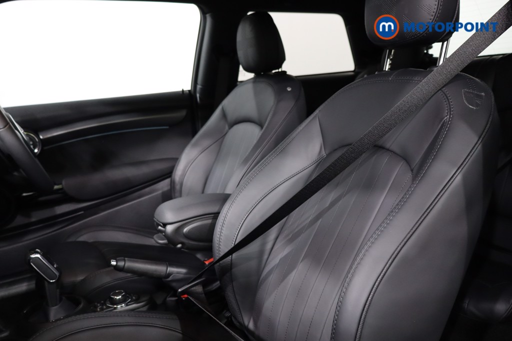 Mini Hatchback Cooper S Exclusive Automatic Petrol Hatchback - Stock Number (1600077) - 12th supplementary image