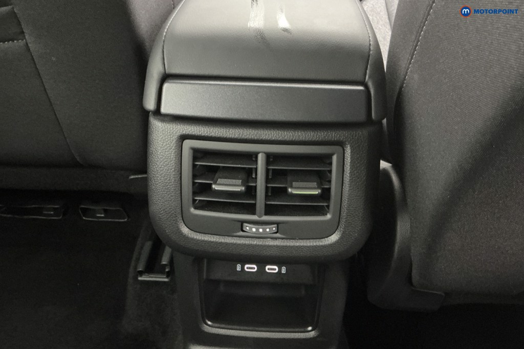 Seat Ateca Se Technology Automatic Petrol SUV - Stock Number (1600131) - 9th supplementary image