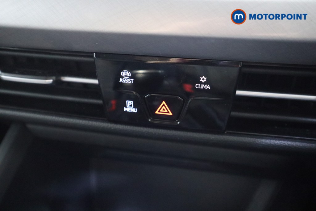 Volkswagen Golf Life Manual Petrol Hatchback - Stock Number (1600198) - 7th supplementary image