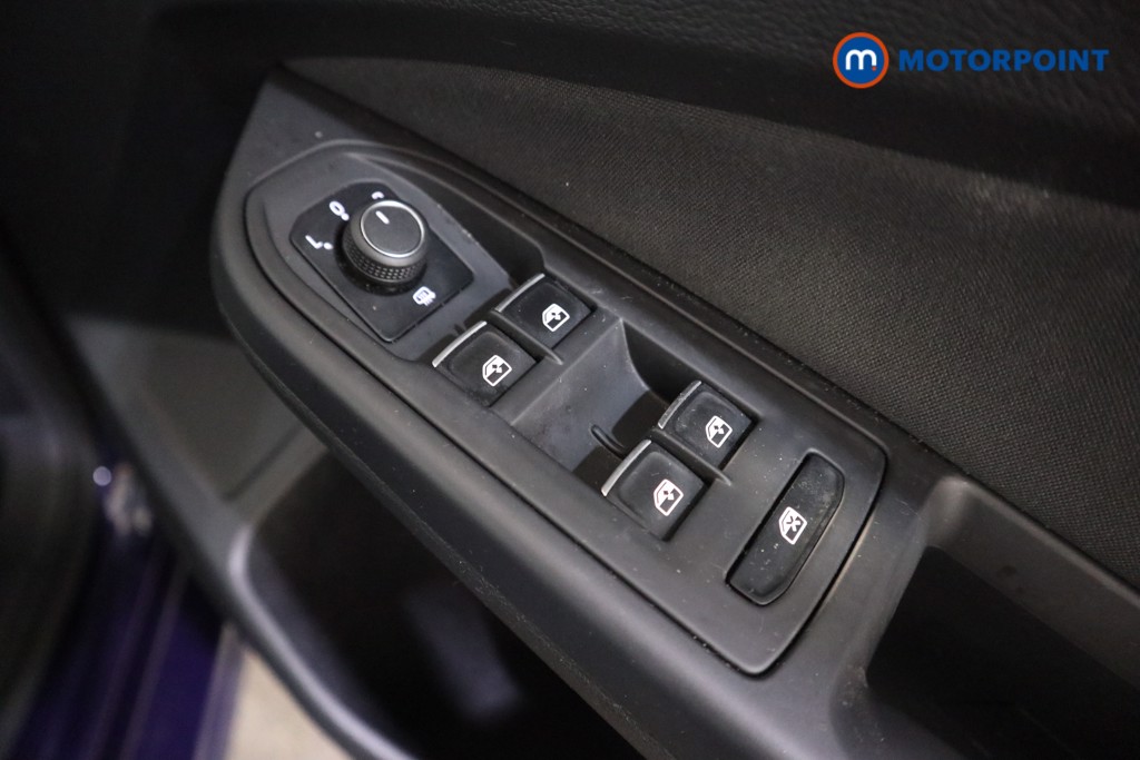 Volkswagen Golf Life Manual Petrol Hatchback - Stock Number (1600198) - 12th supplementary image