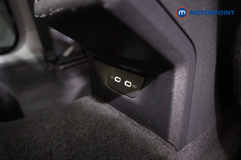 Volkswagen Golf Life Manual Petrol Hatchback - Stock Number (1600198) - 17th supplementary image