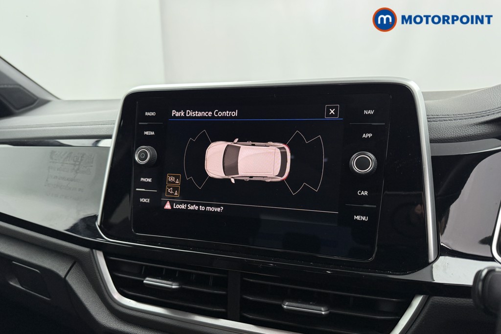 Volkswagen T-Roc R-Line Manual Petrol SUV - Stock Number (1600279) - 12th supplementary image