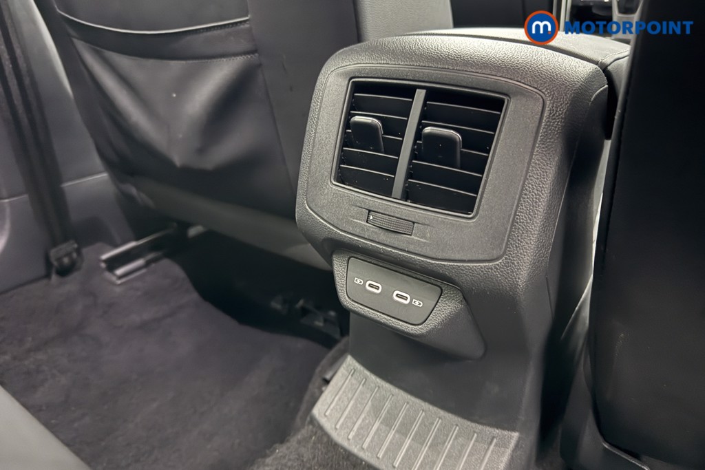 Volkswagen T-Roc R-Line Manual Petrol SUV - Stock Number (1600279) - 21st supplementary image