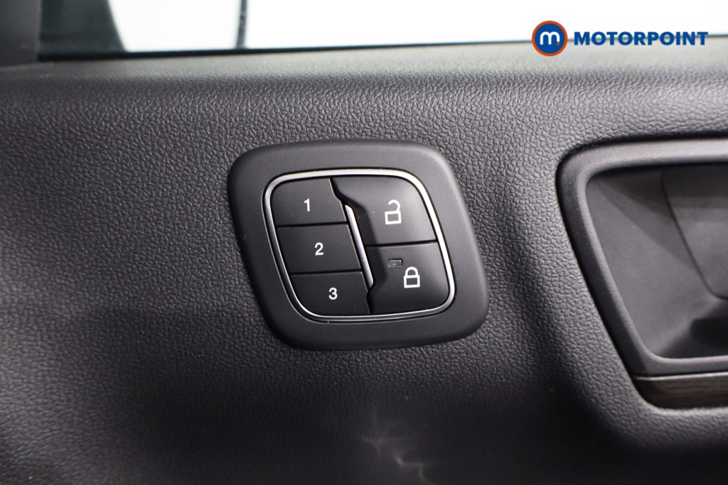 Ford Kuga Vignale Automatic Petrol Plug-In Hybrid SUV - Stock Number (1600329) - 17th supplementary image