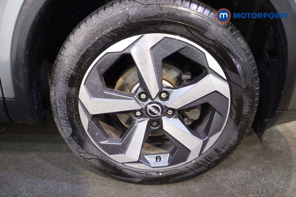Nissan Qashqai N-Connecta Manual Petrol SUV - Stock Number (1600332) - 19th supplementary image