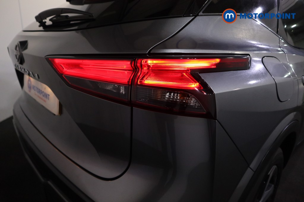 Nissan Qashqai N-Connecta Manual Petrol SUV - Stock Number (1600332) - 25th supplementary image