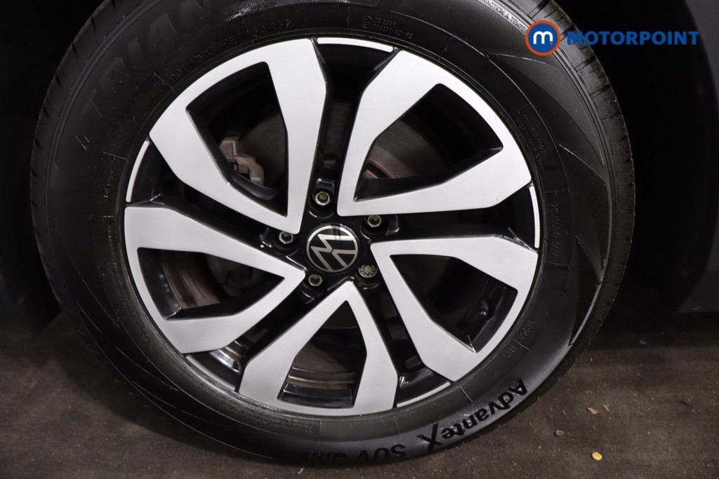 Volkswagen Tiguan Active Automatic Petrol SUV - Stock Number (1600411) - 10th supplementary image