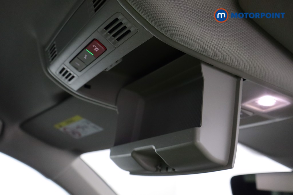 Volkswagen Tiguan Active Automatic Petrol SUV - Stock Number (1600411) - 24th supplementary image