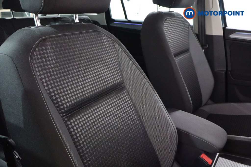 Volkswagen Tiguan Active Automatic Petrol SUV - Stock Number (1600411) - 25th supplementary image