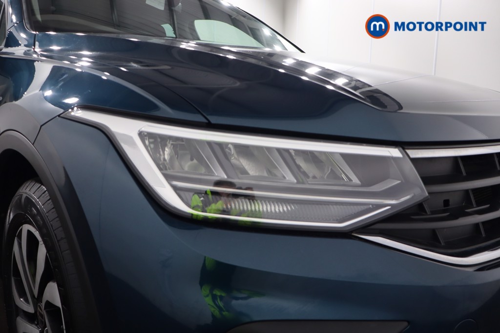 Volkswagen Tiguan Active Automatic Petrol SUV - Stock Number (1600411) - 26th supplementary image