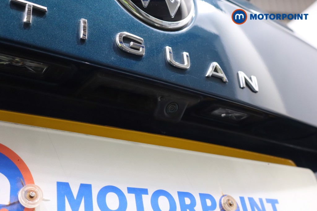 Volkswagen Tiguan Active Automatic Petrol SUV - Stock Number (1600411) - 32nd supplementary image
