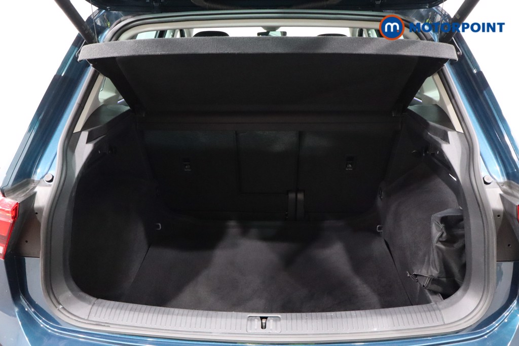 Volkswagen Tiguan Active Automatic Petrol SUV - Stock Number (1600411) - 34th supplementary image
