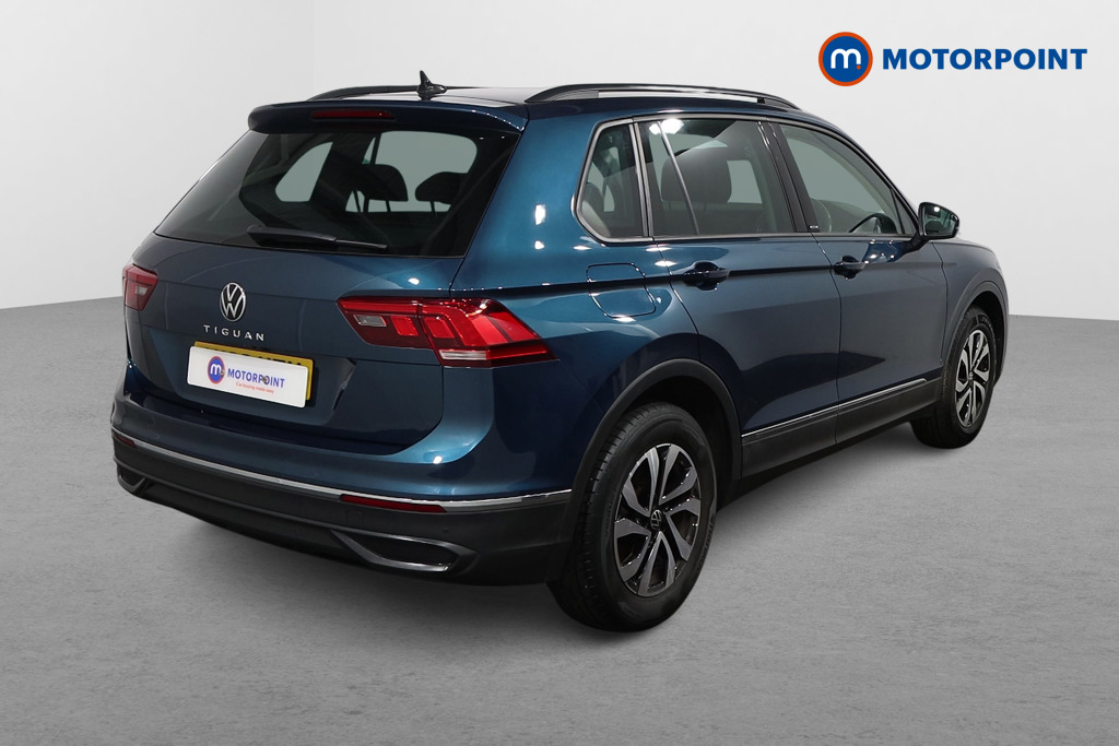 Volkswagen Tiguan Active Automatic Petrol SUV - Stock Number (1600411) - Drivers side rear corner
