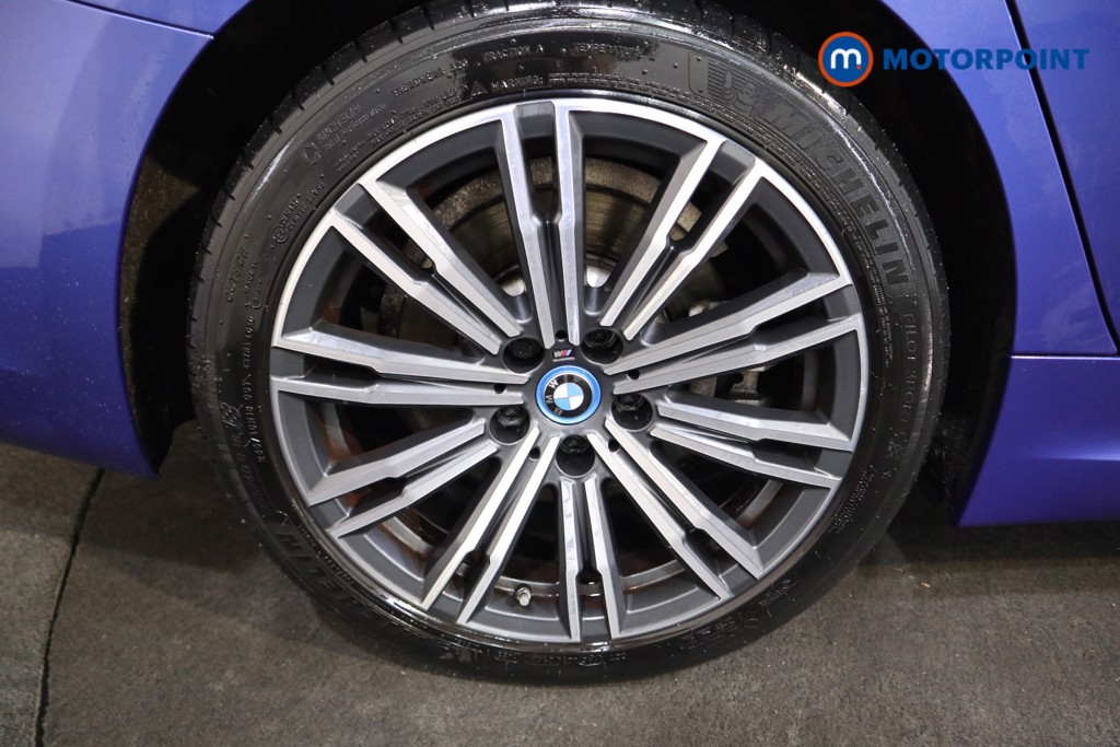 BMW 3 Series M Sport Automatic Petrol Plug-In Hybrid Estate - Stock Number (1600981) - 24th supplementary image