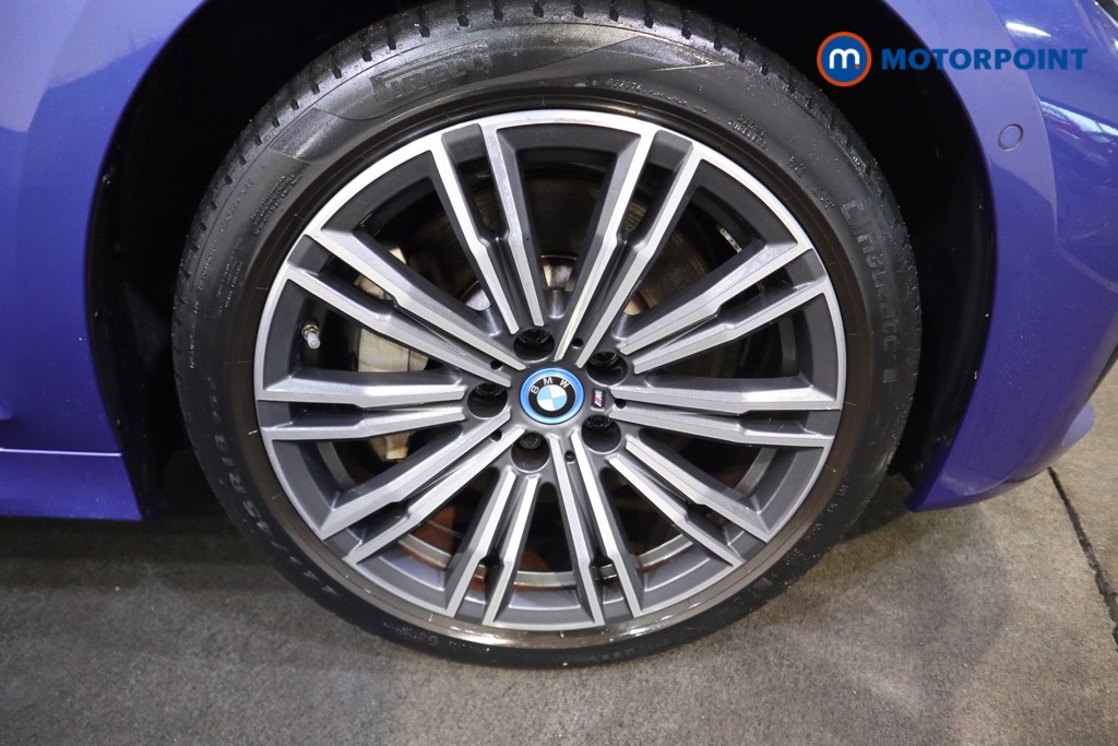 BMW 3 Series M Sport Automatic Petrol Plug-In Hybrid Estate - Stock Number (1600981) - 25th supplementary image