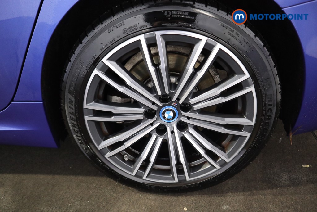 BMW 3 Series M Sport Automatic Petrol Plug-In Hybrid Estate - Stock Number (1600981) - 27th supplementary image