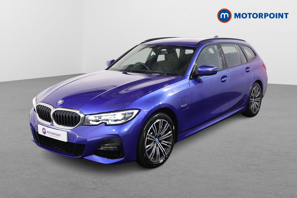 BMW 3 Series M Sport Automatic Petrol Plug-In Hybrid Estate - Stock Number (1600981) - Passenger side front corner