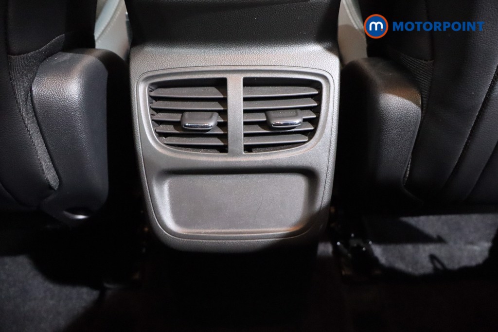 Vauxhall Grandland Ultimate Manual Petrol SUV - Stock Number (1601018) - 17th supplementary image