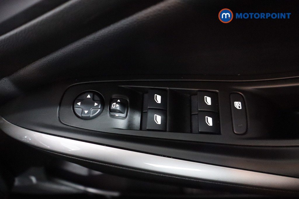 Vauxhall Grandland Ultimate Manual Petrol SUV - Stock Number (1601018) - 22nd supplementary image