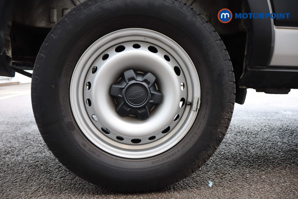 Ford Transit Leader Automatic Diesel Medium Roof Van - Stock Number (1601042) - 9th supplementary image