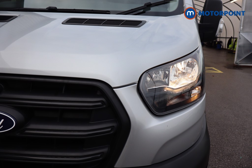 Ford Transit Leader Automatic Diesel Medium Roof Van - Stock Number (1601042) - 18th supplementary image