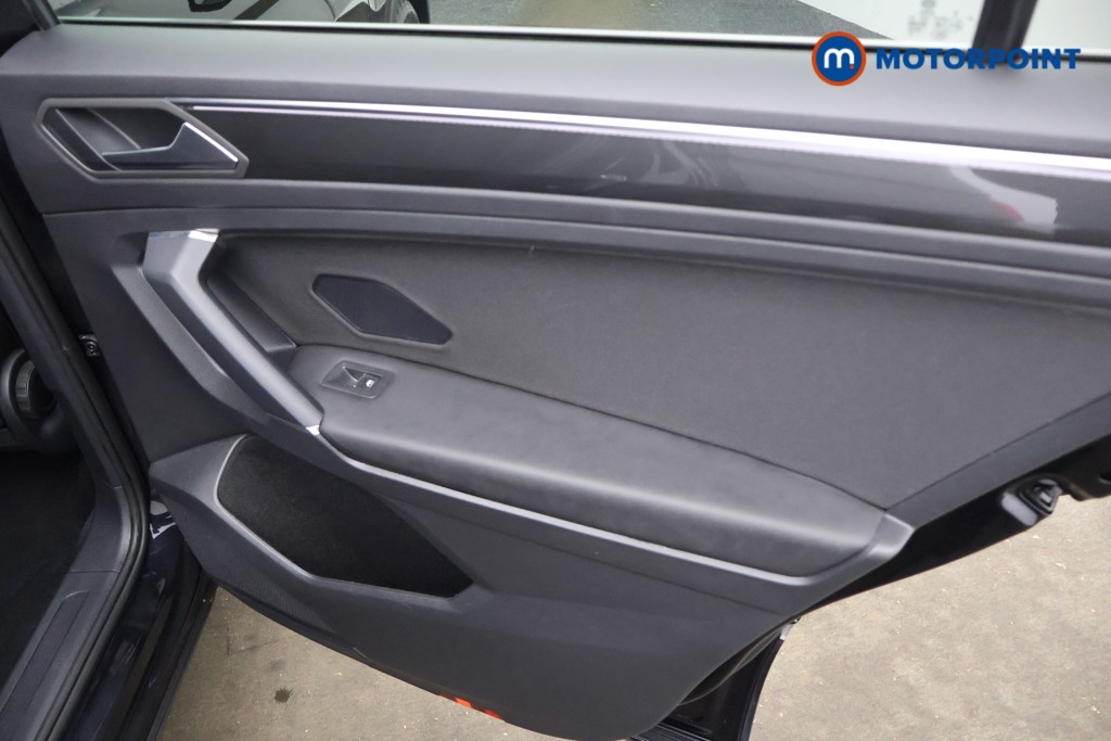 Volkswagen Tiguan Allspace SEL Automatic Diesel SUV - Stock Number (1601089) - 14th supplementary image