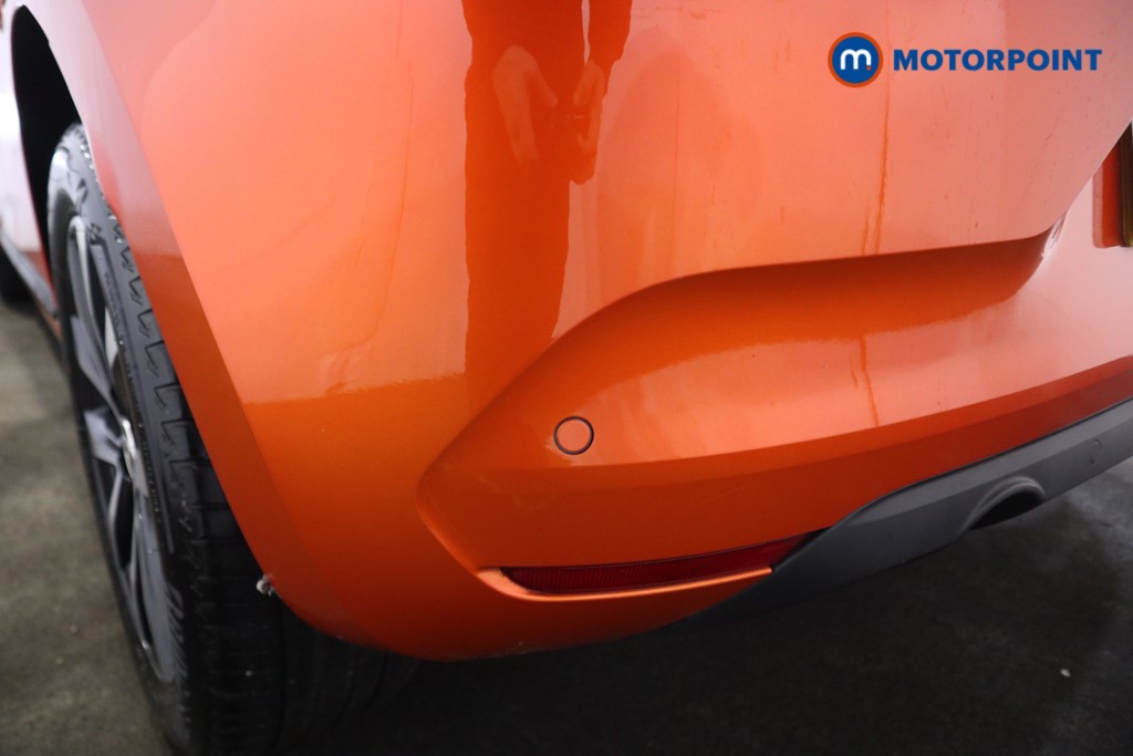 Renault Clio Iconic Edition Manual Petrol Hatchback - Stock Number (1601157) - 16th supplementary image