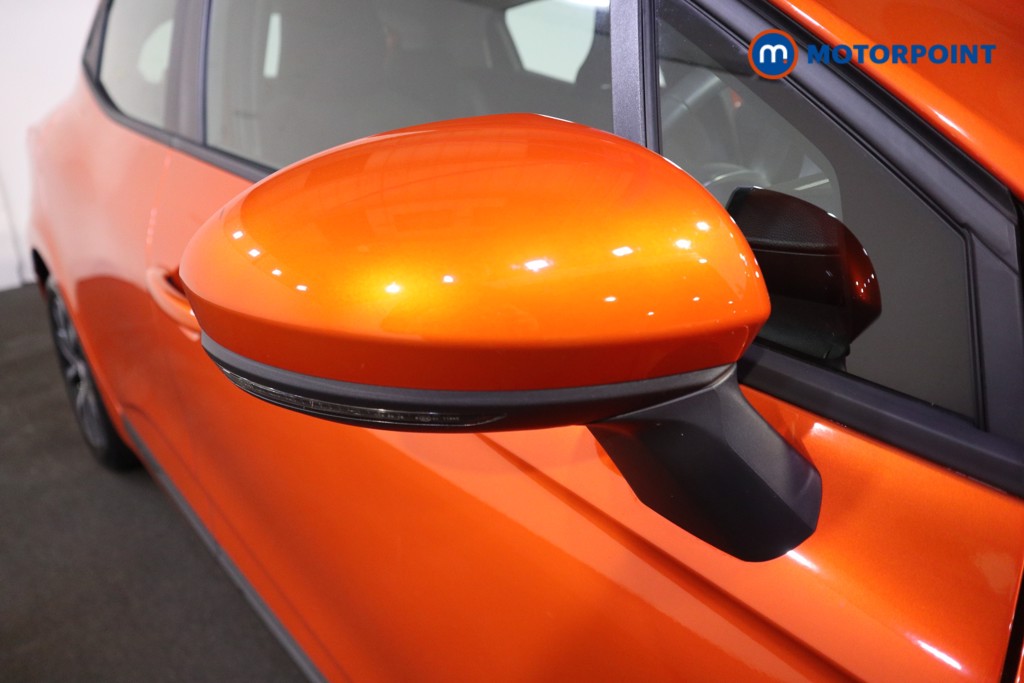 Renault Clio Iconic Edition Manual Petrol Hatchback - Stock Number (1601157) - 19th supplementary image