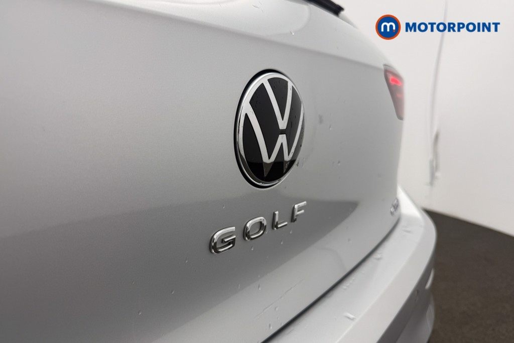 Volkswagen Golf Style Automatic Petrol Hatchback - Stock Number (1601665) - 22nd supplementary image