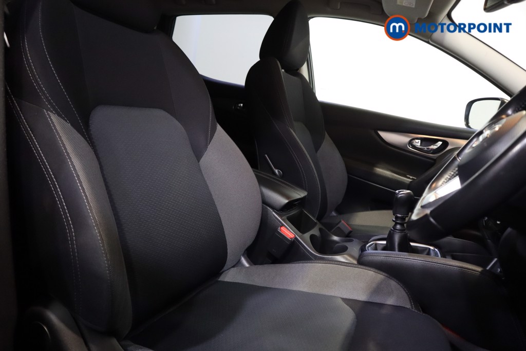 Nissan Qashqai N-Connecta Manual Petrol SUV - Stock Number (1601768) - 7th supplementary image