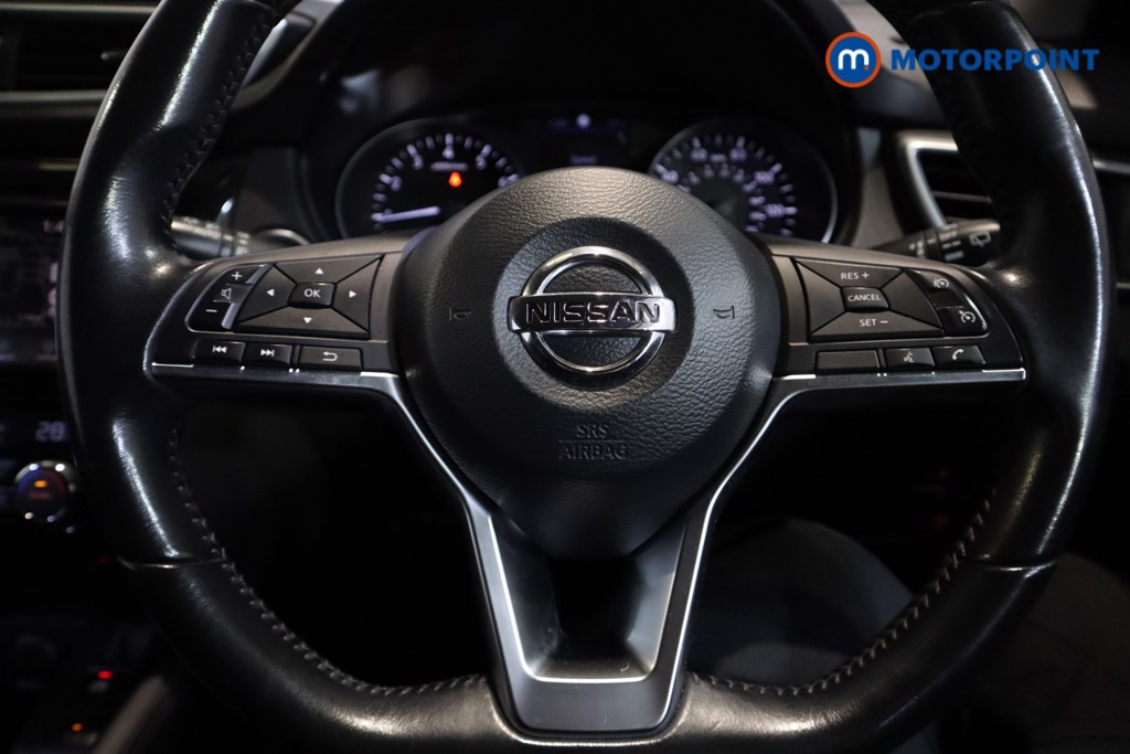 Nissan Qashqai N-Connecta Manual Petrol SUV - Stock Number (1601768) - 9th supplementary image