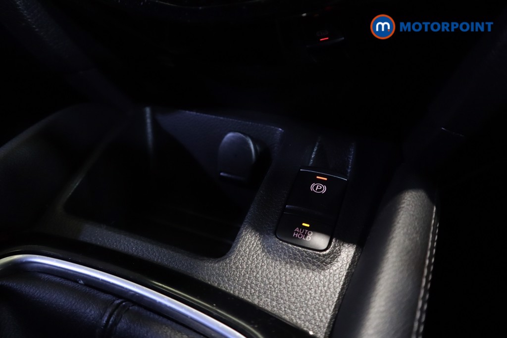 Nissan Qashqai N-Connecta Manual Petrol SUV - Stock Number (1601768) - 19th supplementary image