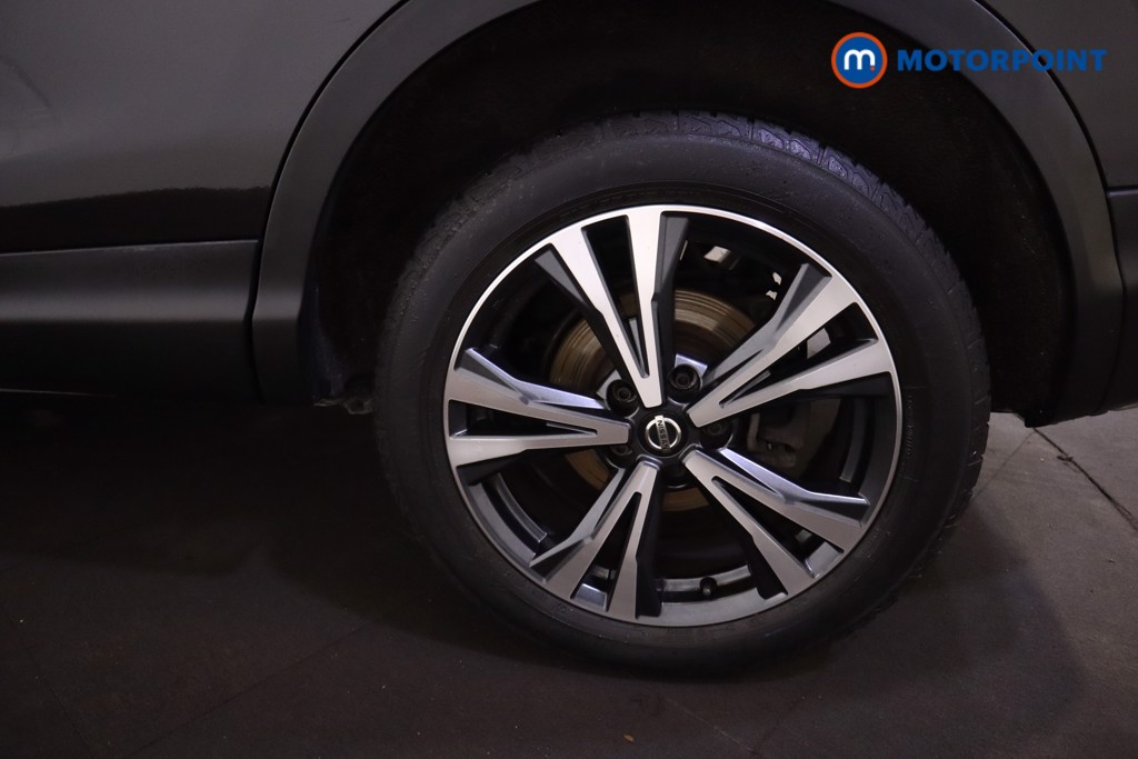Nissan Qashqai N-Connecta Manual Petrol SUV - Stock Number (1601768) - 30th supplementary image