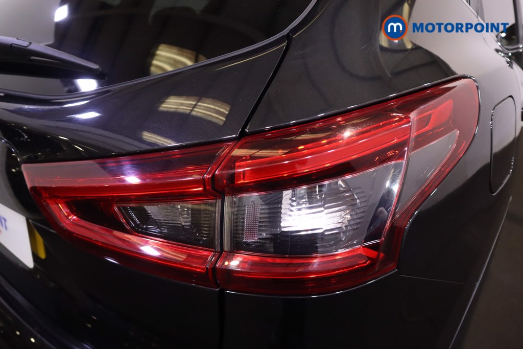 Nissan Qashqai N-Connecta Manual Petrol SUV - Stock Number (1601768) - 35th supplementary image