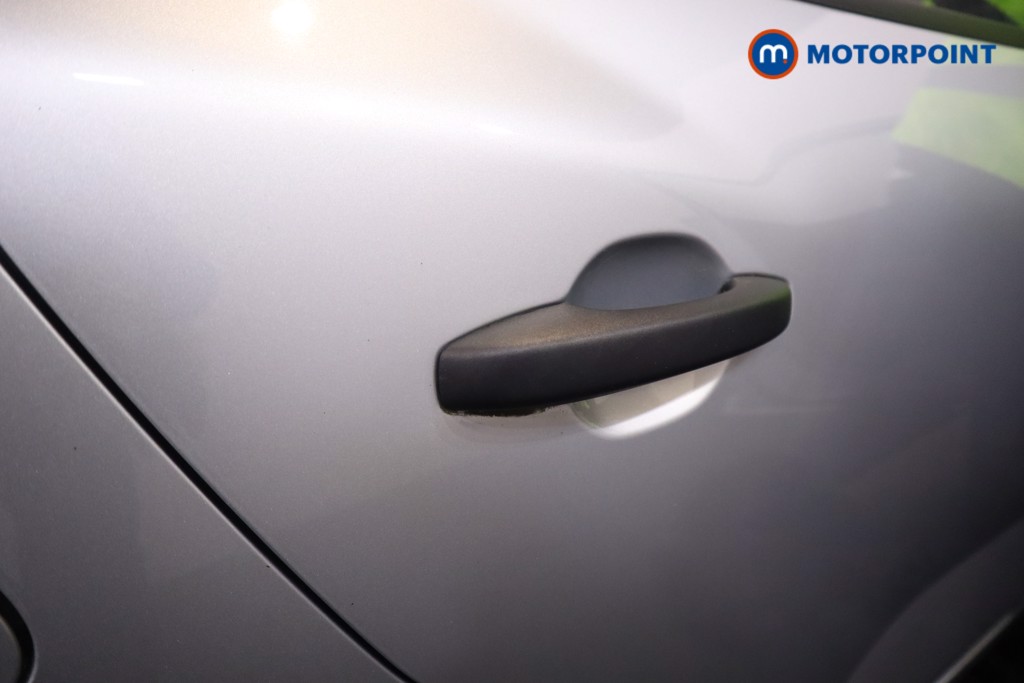 Dacia Sandero Essential Manual Petrol Hatchback - Stock Number (1601843) - 25th supplementary image