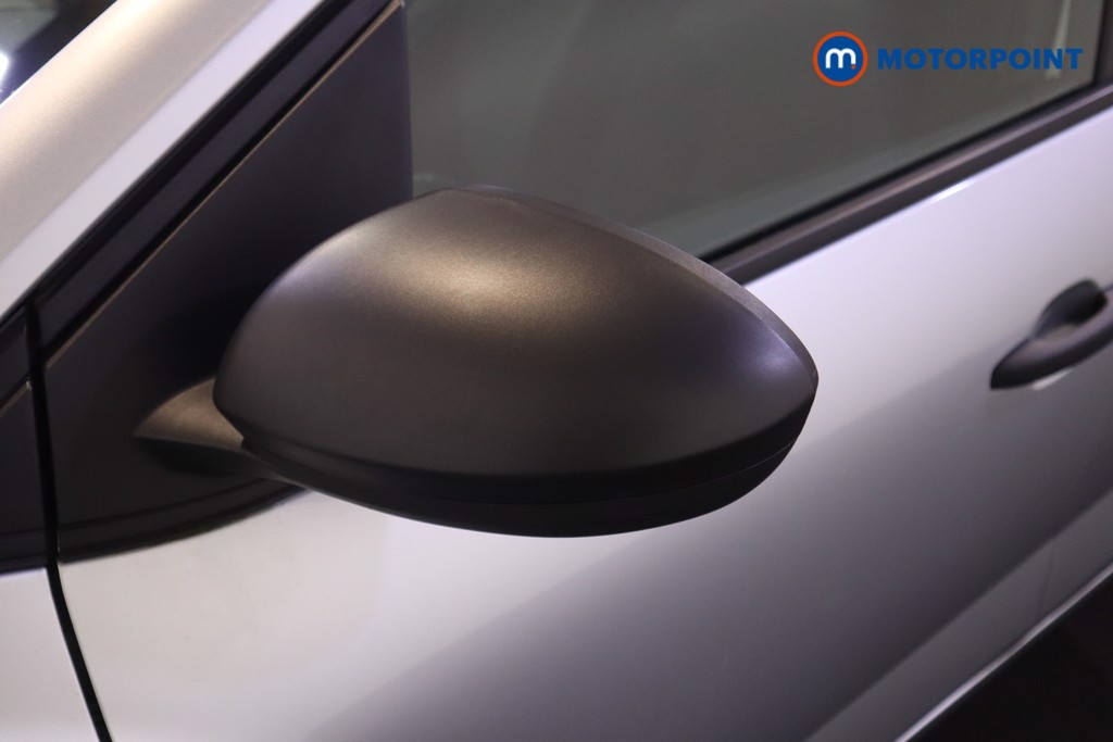 Dacia Sandero Essential Manual Petrol Hatchback - Stock Number (1601843) - 29th supplementary image