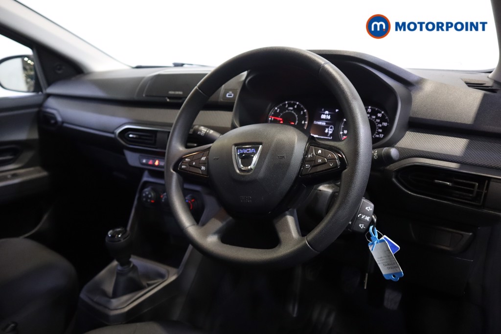 Dacia Sandero Essential Manual Petrol Hatchback - Stock Number (1601843) - 1st supplementary image