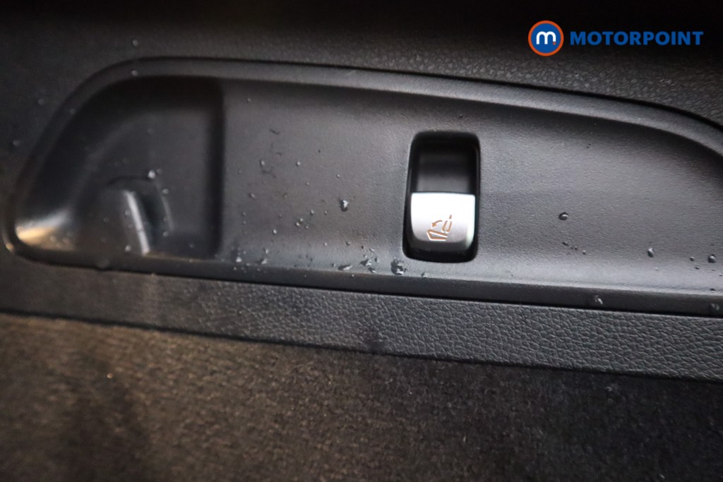 Mercedes-Benz Glc Coupe Amg Line Automatic Diesel Plug-In Hybrid Coupe - Stock Number (1602076) - 41st supplementary image