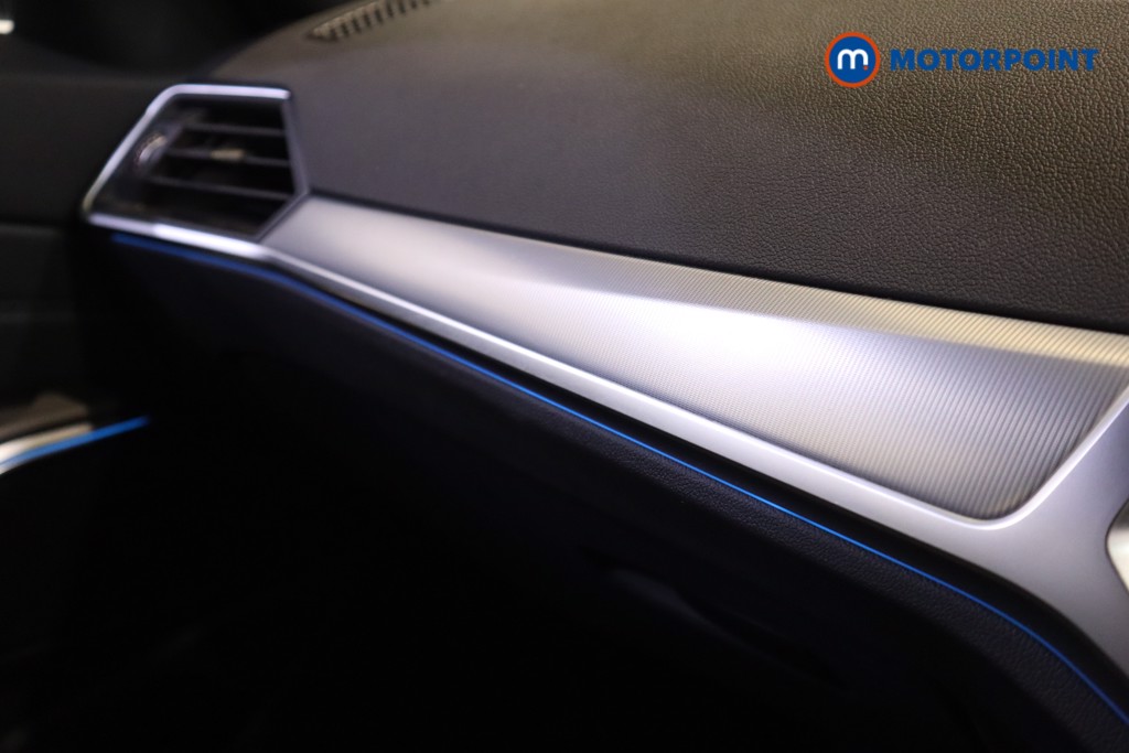 BMW 3 Series M Sport Automatic Petrol Plug-In Hybrid Estate - Stock Number (1602326) - 26th supplementary image