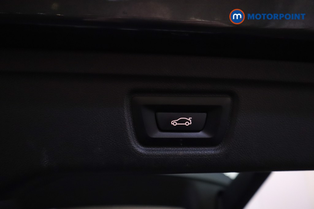 BMW 3 Series M Sport Automatic Petrol Plug-In Hybrid Estate - Stock Number (1602326) - 33rd supplementary image