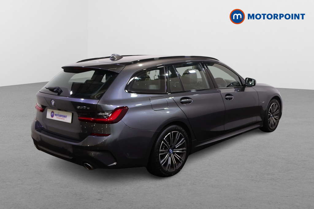 BMW 3 Series M Sport Automatic Petrol Plug-In Hybrid Estate - Stock Number (1602326) - Drivers side rear corner