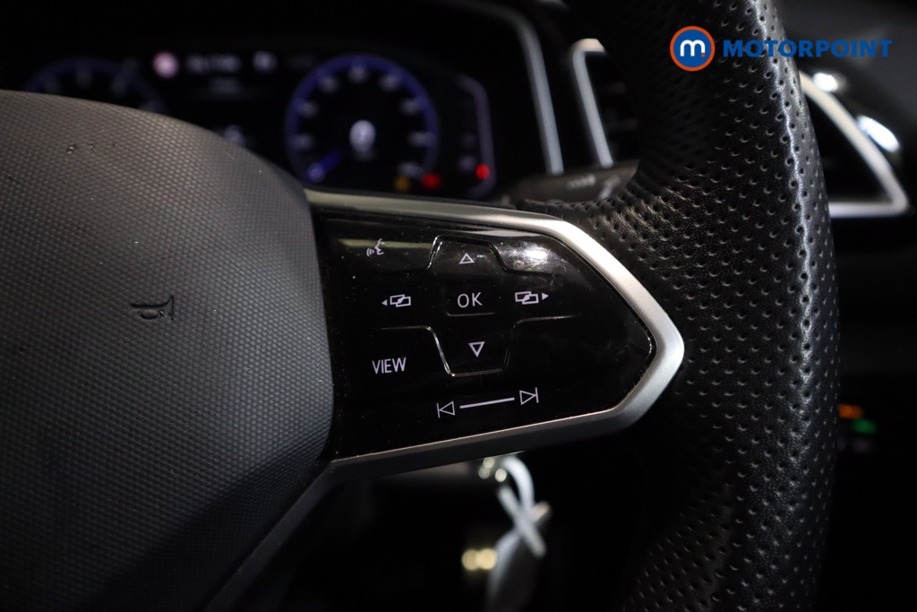 Volkswagen T-Roc R-Line Manual Petrol SUV - Stock Number (1602459) - 12th supplementary image