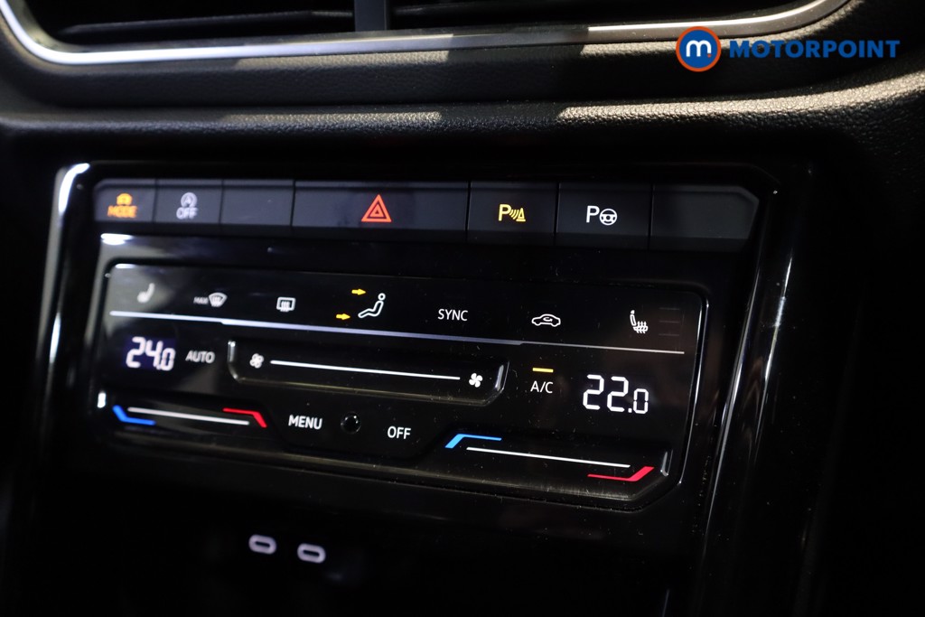 Volkswagen T-Roc R-Line Manual Petrol SUV - Stock Number (1602459) - 21st supplementary image