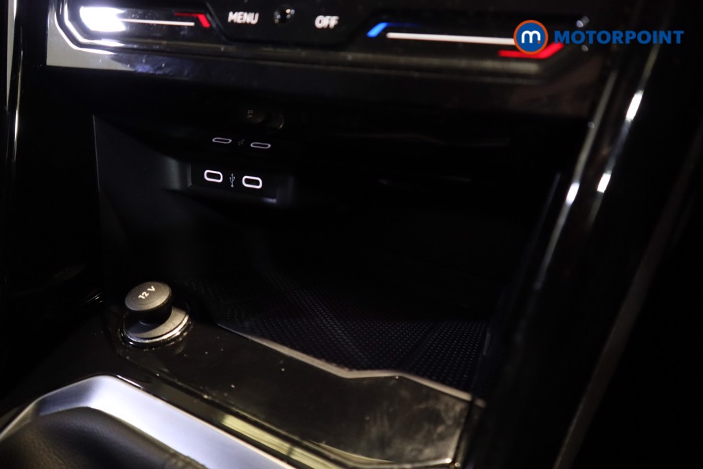 Volkswagen T-Roc R-Line Manual Petrol SUV - Stock Number (1602459) - 22nd supplementary image