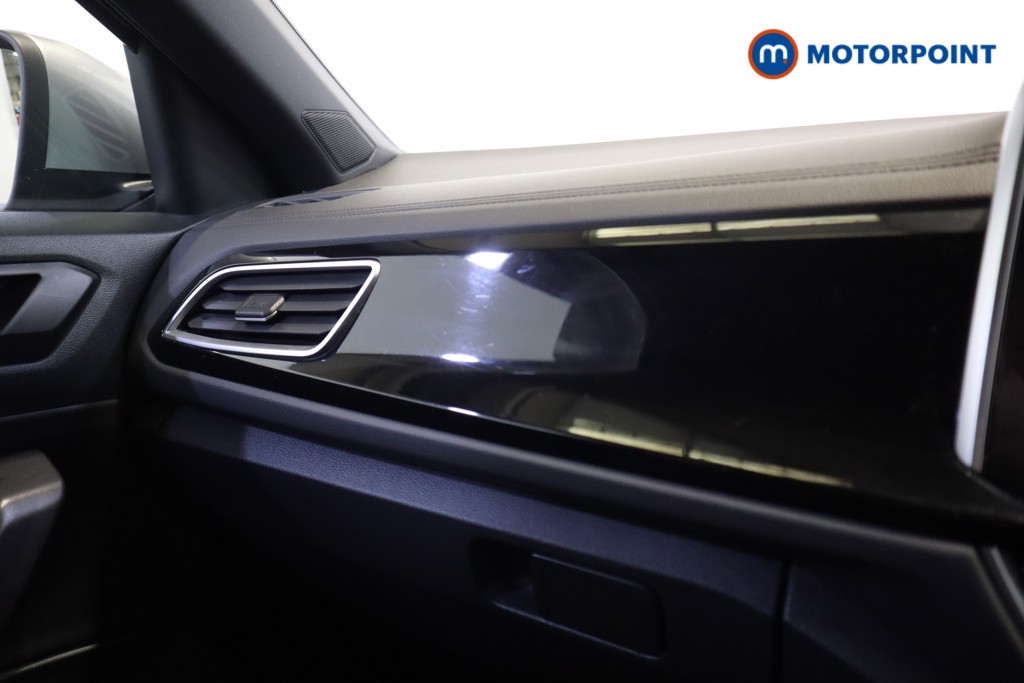 Volkswagen T-Roc R-Line Manual Petrol SUV - Stock Number (1602459) - 27th supplementary image