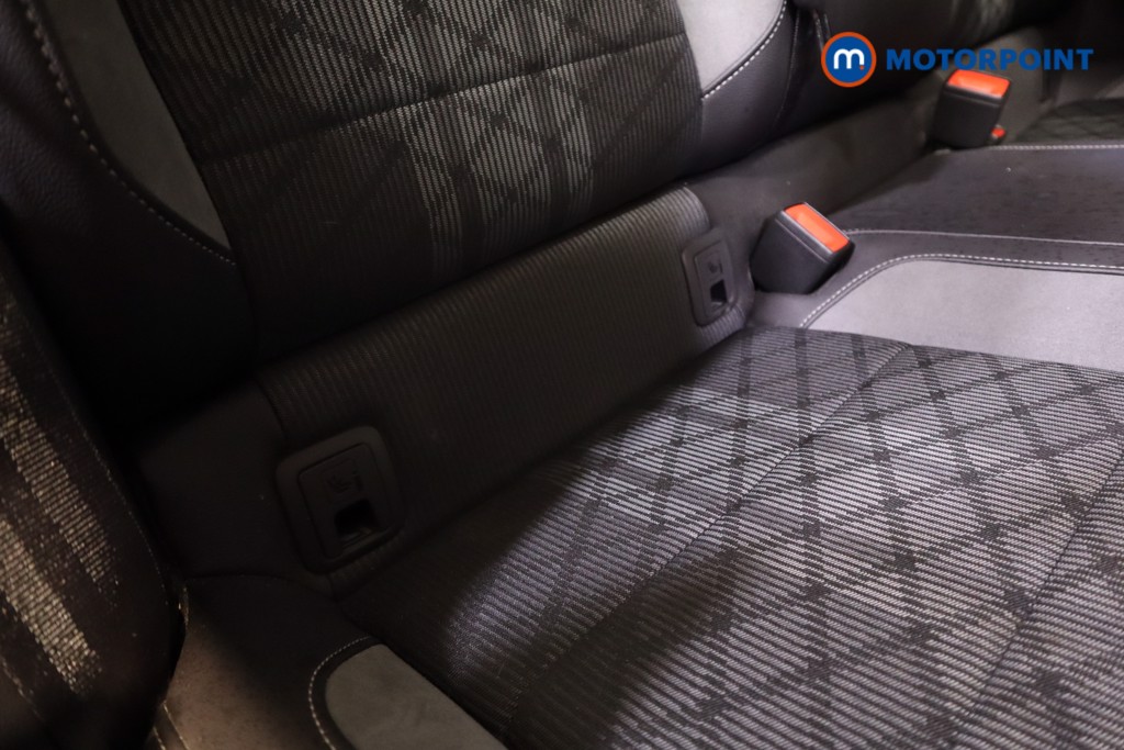 Volkswagen T-Roc R-Line Manual Petrol SUV - Stock Number (1602459) - 30th supplementary image