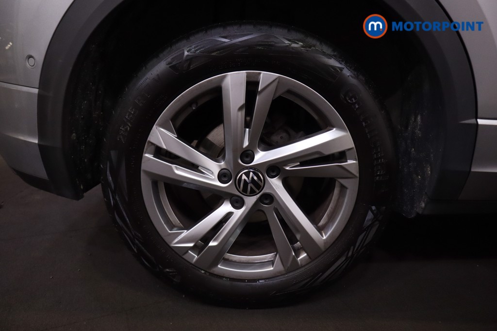 Volkswagen T-Roc R-Line Manual Petrol SUV - Stock Number (1602459) - 35th supplementary image